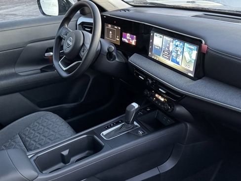 New 2026 Nissan Kicks SV w/ SV Premium Package image 24