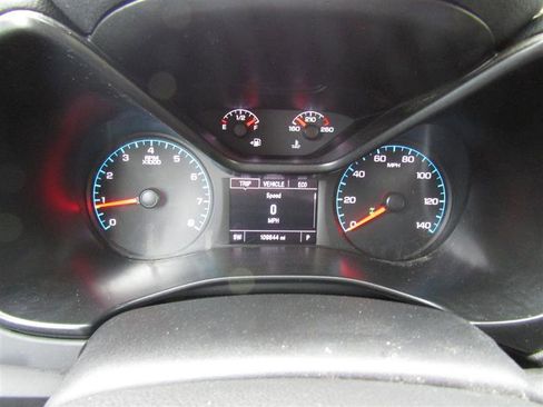 Used 2022 Chevrolet Colorado LT w/ Fleet Safety Package image 16