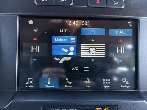 Used 2018 Ford F250 Lariat w/ Lariat Ultimate Package image 38