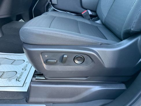 New 2026 GMC Sierra 1500 SLE image 23