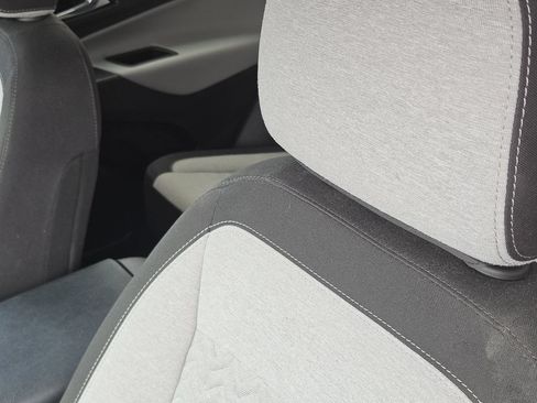 Used 2022 Chevrolet Equinox LS w/ LS Convenience Package FWD image 24