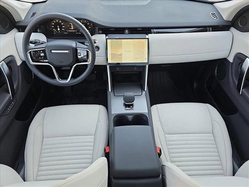 New 2025 Land Rover Discovery Sport S image 9