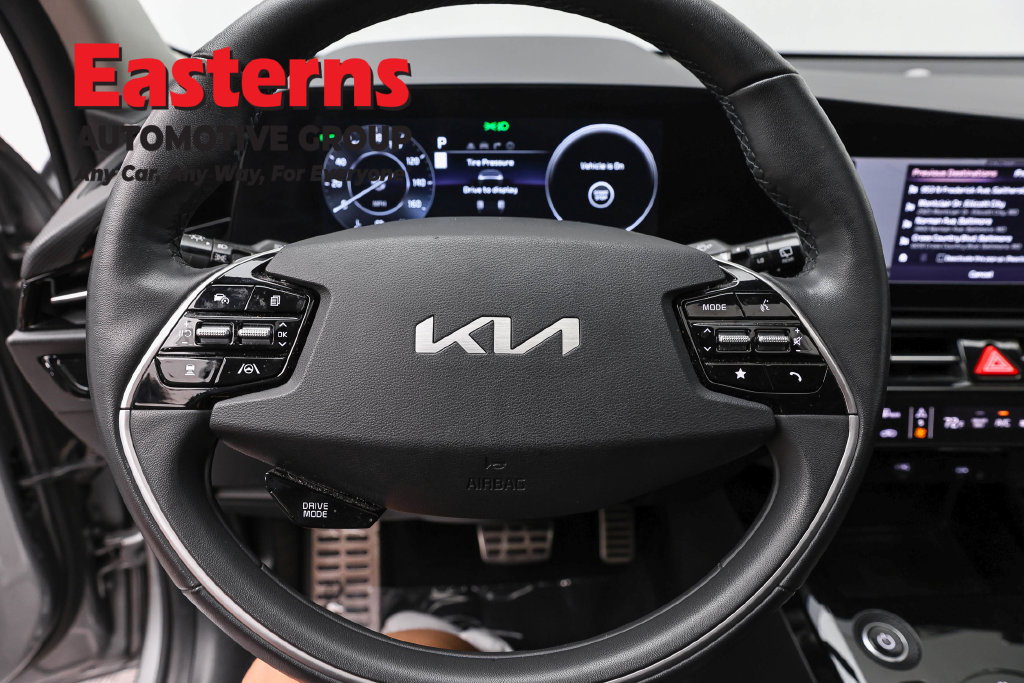 Used 2023 Kia Niro Wave w/ Wave Preserve Package FWD image 11