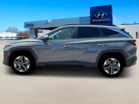 New 2026 Hyundai Tucson SEL FWD image 3