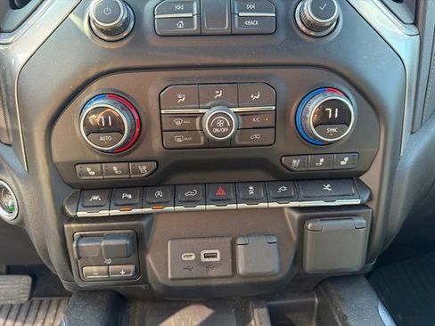 Used 2020 Chevrolet Silverado 1500 LTZ w/ LTZ Plus Package AWD/4WD image 28