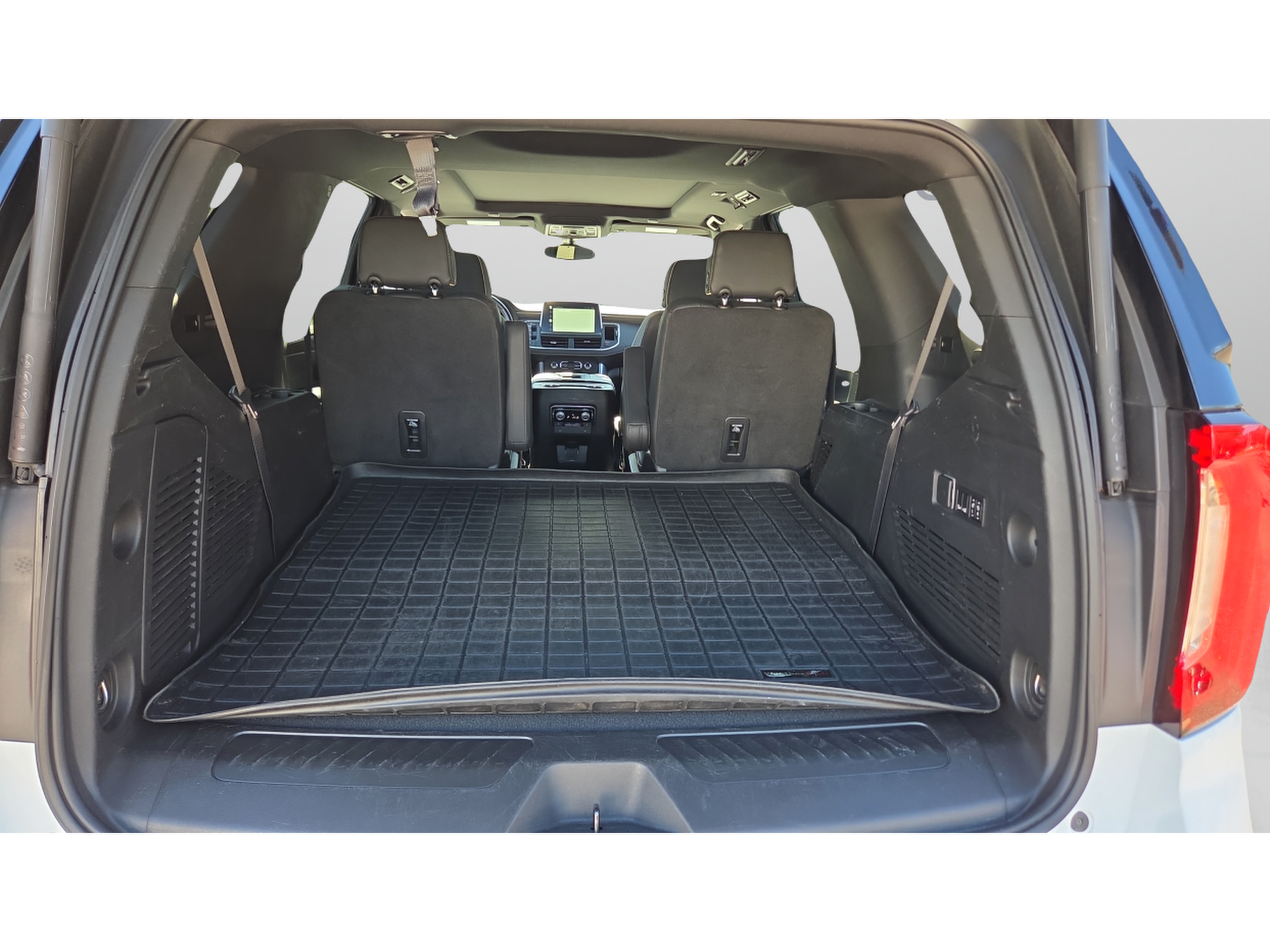 Used 2022 GMC Yukon SLT w/ SLT Premium Package AWD/4WD image 13