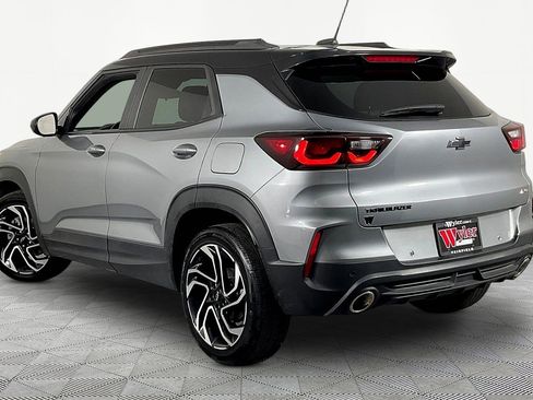 Used 2025 Chevrolet TrailBlazer RS w/ Driver Confidence Package image 4