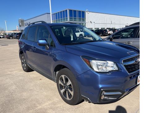 Used 2018 Subaru Forester 2.5i Premium image 3