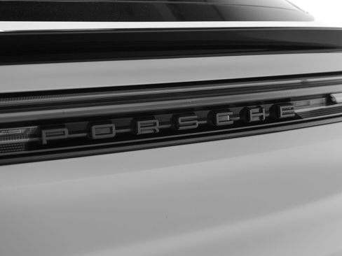Certified 2025 Porsche Cayenne Turbo GT AWD/4WD image 27