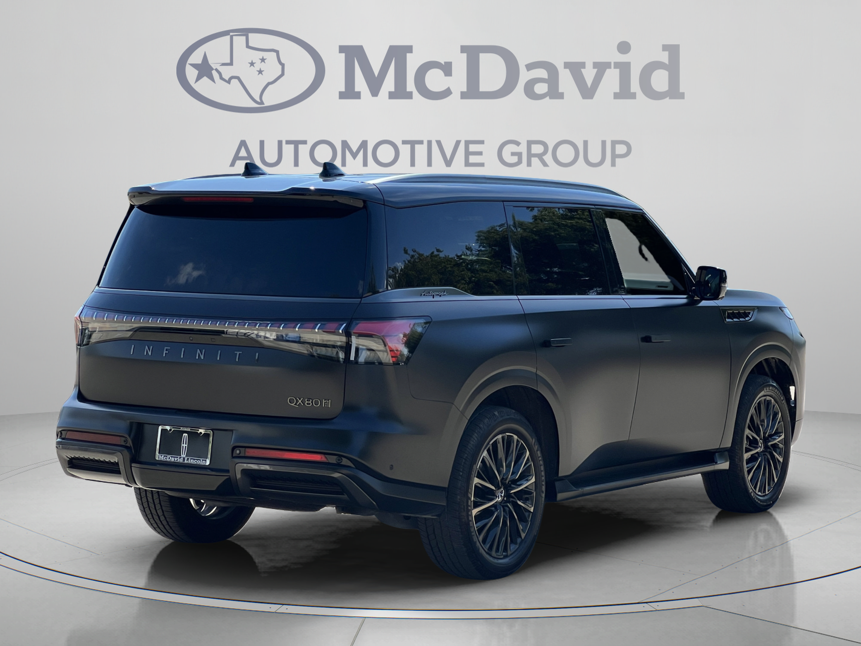 Used 2025 INFINITI QX80 Autograph AWD/4WD image 6