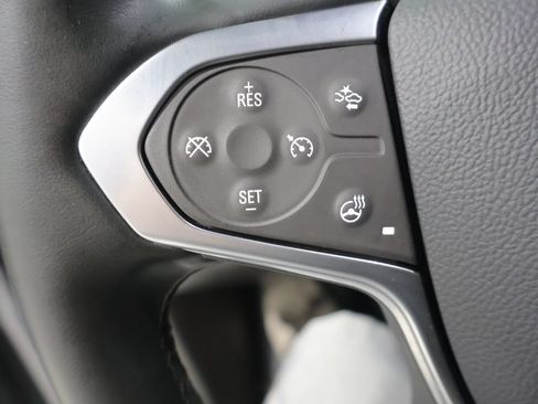 Used 2023 Chevrolet Traverse High Country AWD/4WD image 35
