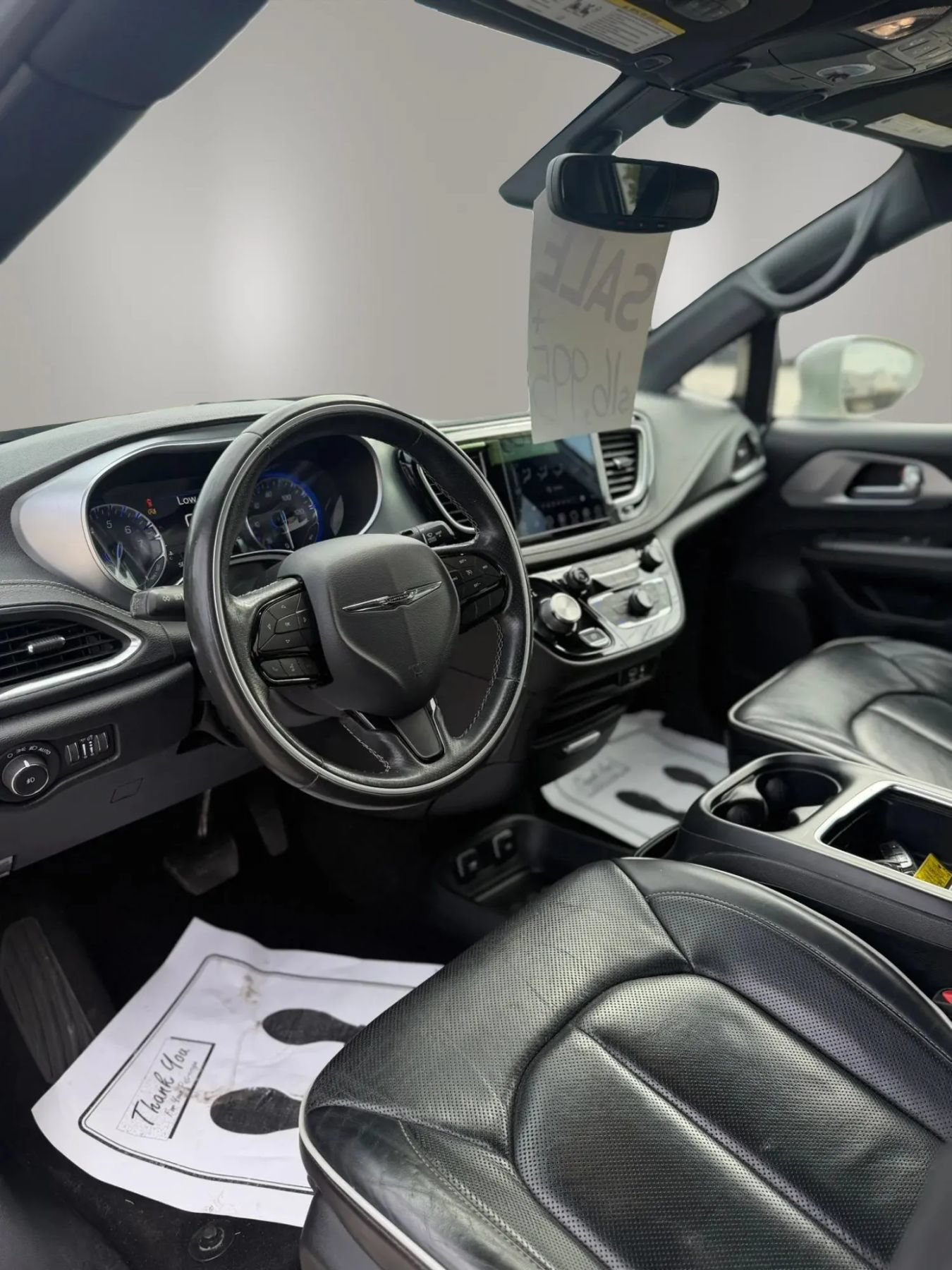 Used 2020 Chrysler Pacifica Limited w/ S Appearance Package FWD image 18