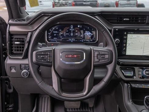 Used 2025 GMC Sierra 1500 AT4X image 17