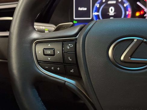 Used 2024 Lexus ES 350 w/ Premium Package FWD image 16