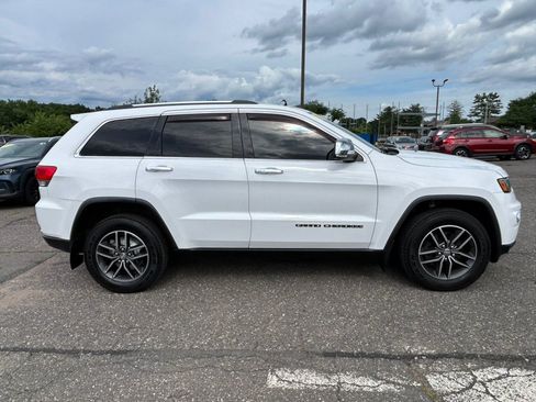 Used 2018 Jeep Grand Cherokee Limited w/ Luxury Group II AWD/4WD image 4
