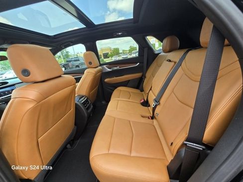 New 2025 Cadillac XT5 Premium Luxury image 14