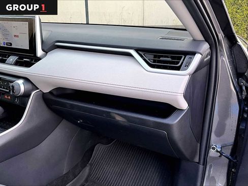Used 2025 Toyota RAV4 XLE w/ Weather Package AWD/4WD image 18