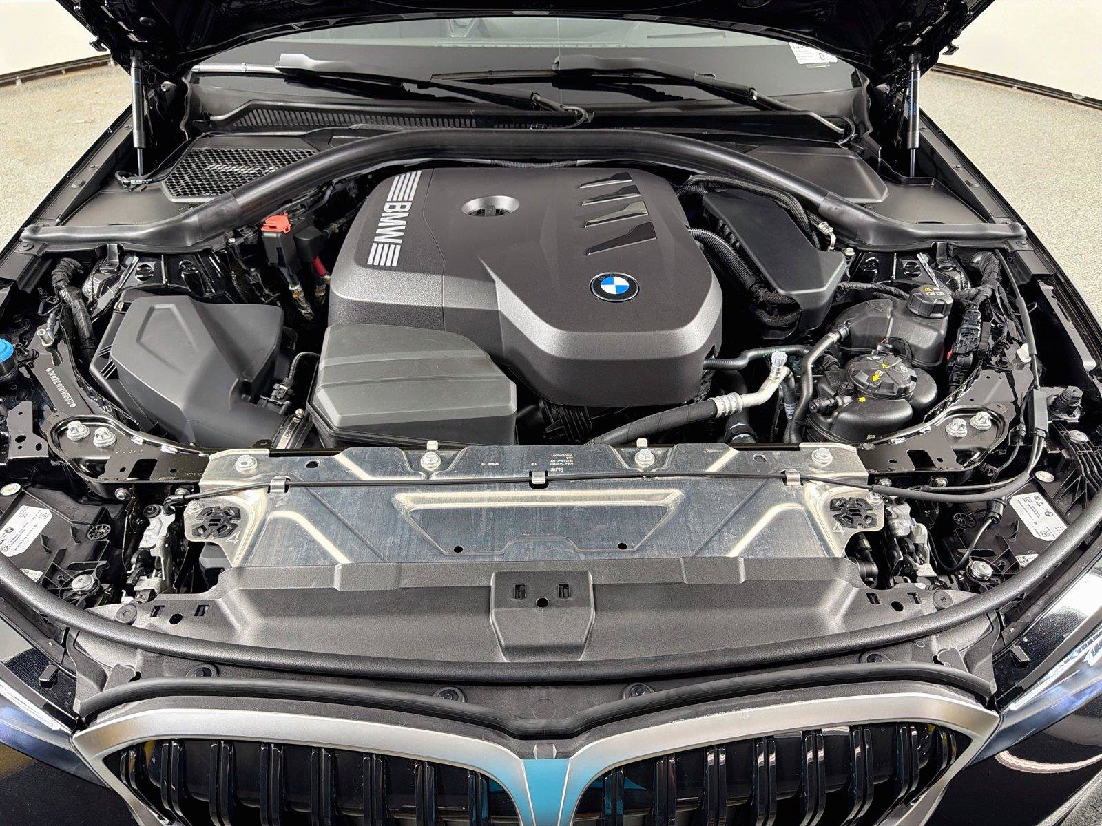 New 2026 BMW 330i xDrive Sedan w/ Premium Package AWD/4WD image 30