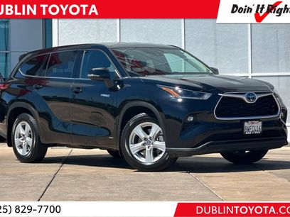 Used 2021 Toyota Highlander LE