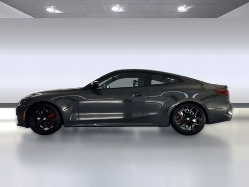 Used 2026 BMW M440i Coupe w/ Premium Package image 2