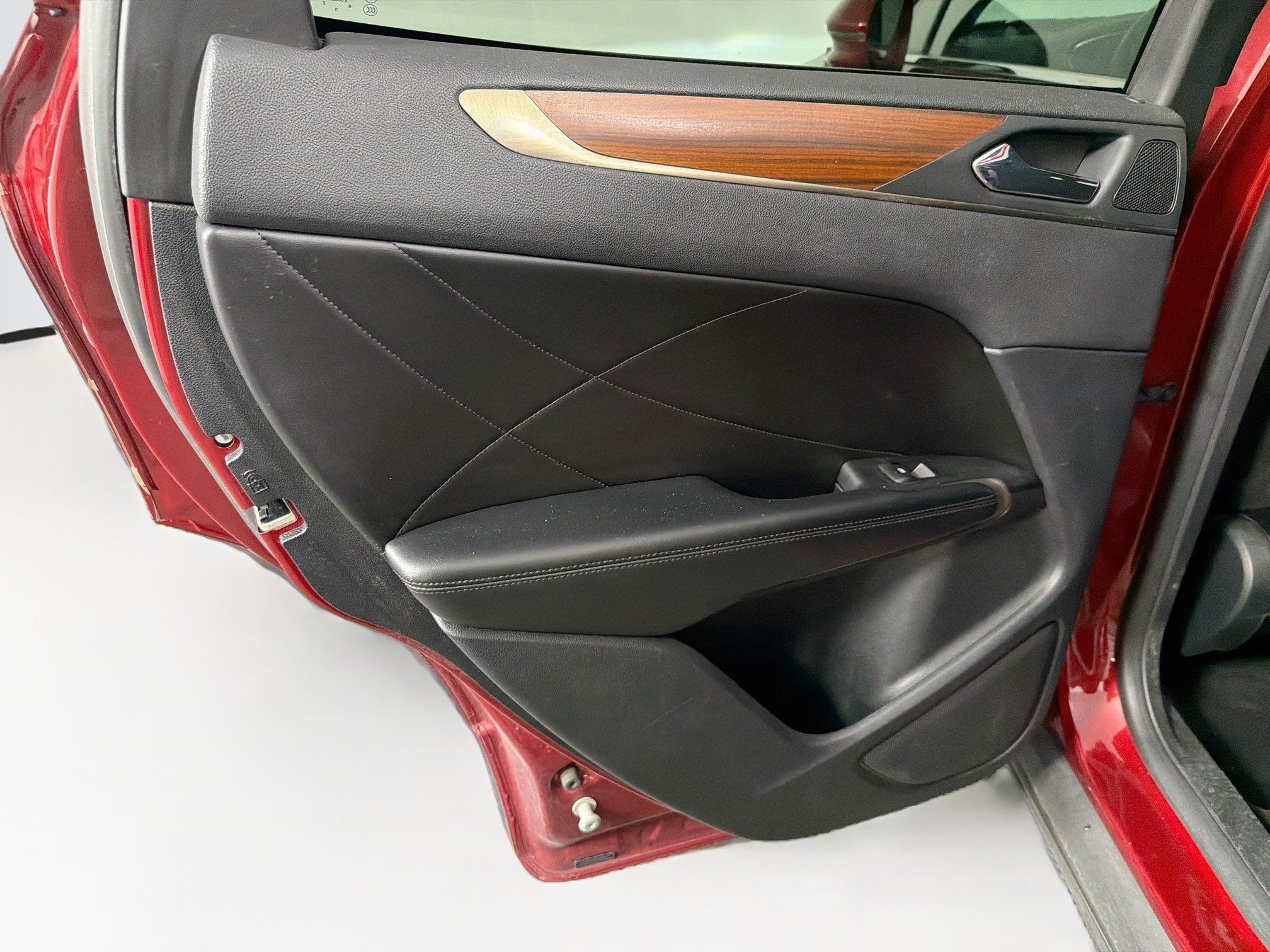 Used 2019 Lincoln MKC Select w/ Select Plus Package FWD image 27