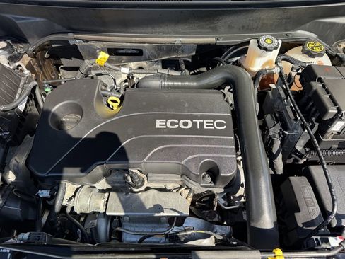 Used 2022 Chevrolet Equinox Premier image 7