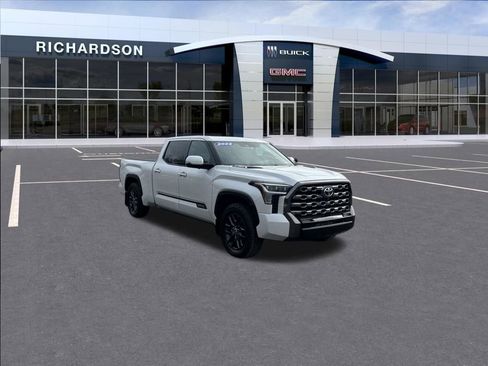 Used 2022 Toyota Tundra Platinum w/ Advanced Package image 7