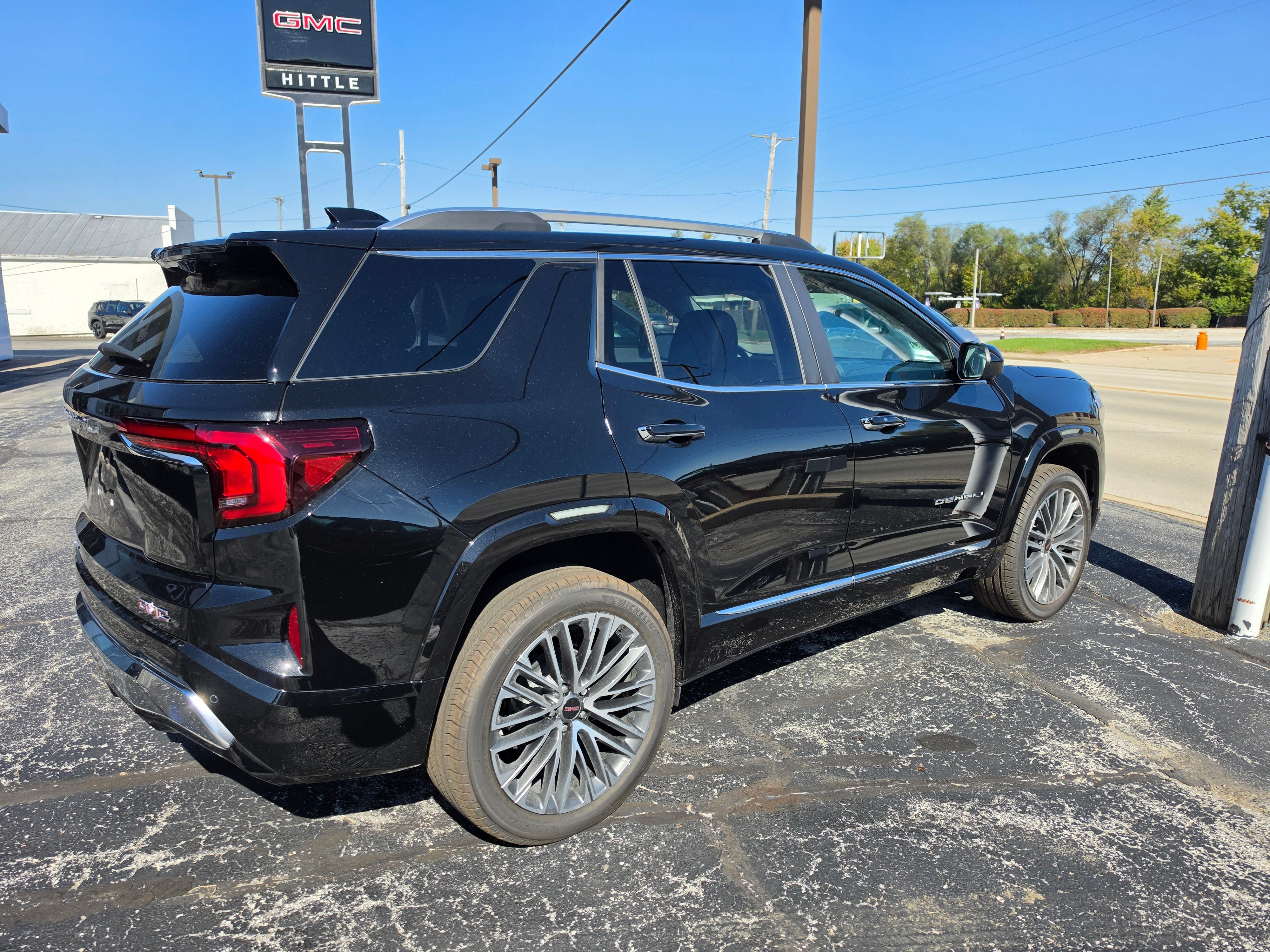 New 2027 GMC Terrain Denali AWD/4WD image 3