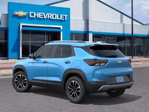 New 2026 Chevrolet TrailBlazer LT FWD image 3