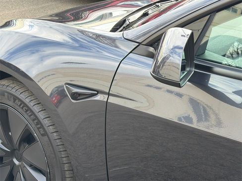 Used 2024 Tesla Model 3 Standard Range image 13