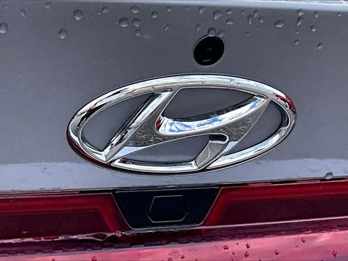 Used 2023 Hyundai Elantra SEL w/ Cargo Package image 33