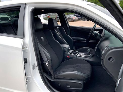 Used 2023 Dodge Charger Scat Pack w/ Plus Group RWD image 9