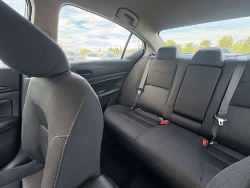 Used 2025 Nissan Altima 2.5 SV image 40