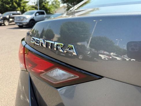 Certified 2022 Nissan Sentra SV w/ Trunk Package FWD image 8