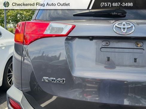 Used 2015 Toyota RAV4 LE FWD image 7