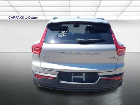 Used 2023 Volvo XC40 B5 Plus w/ Driver Assist Package AWD/4WD image 5