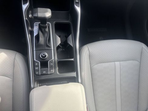 Used 2025 Kia Sorento S FWD image 19