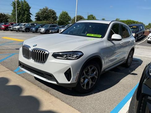 Used 2024 BMW X3 sDrive30i w/ Premium Package RWD image 3