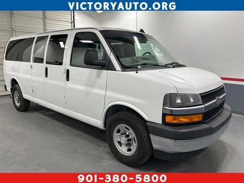 Used 2017 Chevrolet Express 3500 LT w/ LT Preferred Equipment Group RWD image 1
