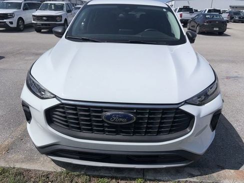 Used 2024 Ford Escape Active image 2