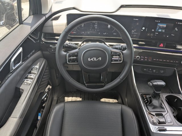 Certified 2026 Kia Carnival SX Prestige FWD image 14