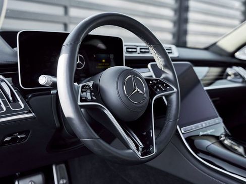 Used 2023 Mercedes-Benz Maybach S 680 4MATIC image 36