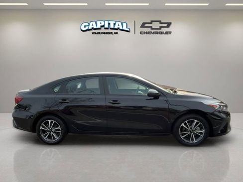 Used 2023 Kia Forte LXS image 6