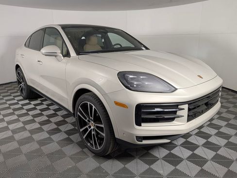 New 2026 Porsche Cayenne Coupe image 9