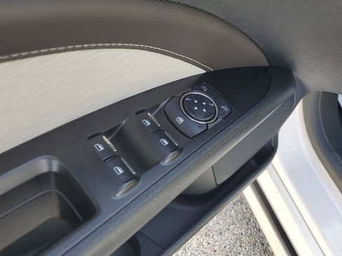 Used 2019 Ford Fusion SE w/ Equipment Group 151A image 20