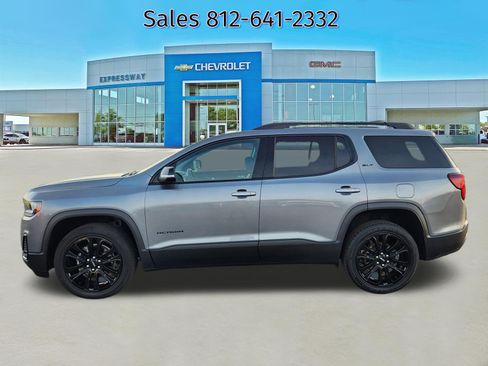 Used 2021 GMC Acadia SLT w/ Elevation Edition image 4