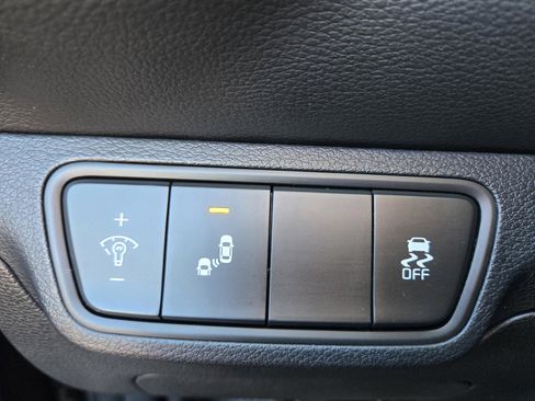 Certified 2023 Kia Forte LXS w/ LXS Technology Package image 15