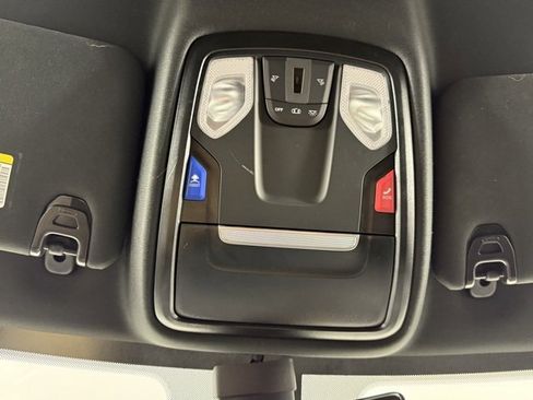 Used 2024 RAM 2500 Big Horn w/ Sport Appearance Package image 21