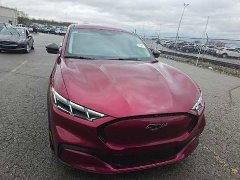 Used 2025 Ford Mustang Mach-E Select w/ Comfort Package Lite image 3