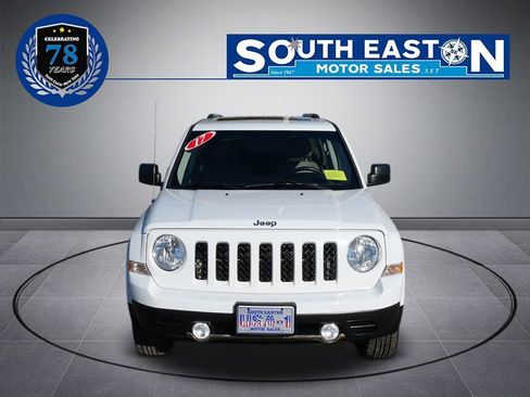 Used 2017 Jeep Patriot High Altitude image 3